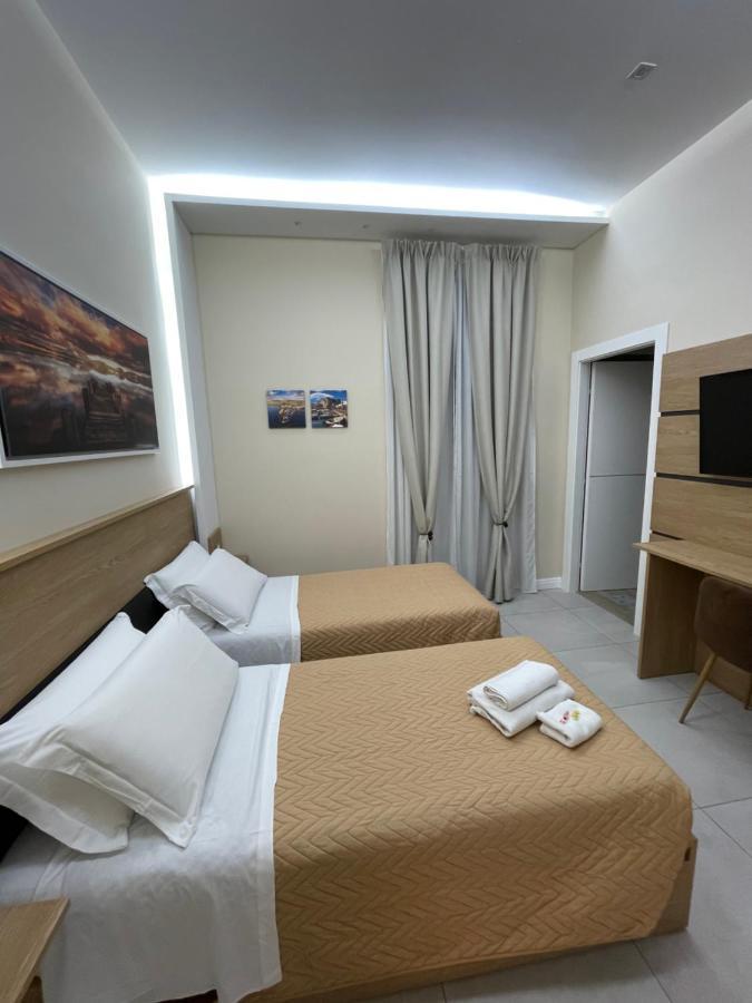 Victoria Hotel B&B 나폴리 외부 사진